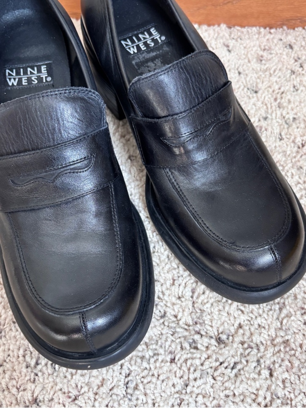 Nine West Black Women's Chunk Loafers with Block Heel 10M - Picture 4 of 9